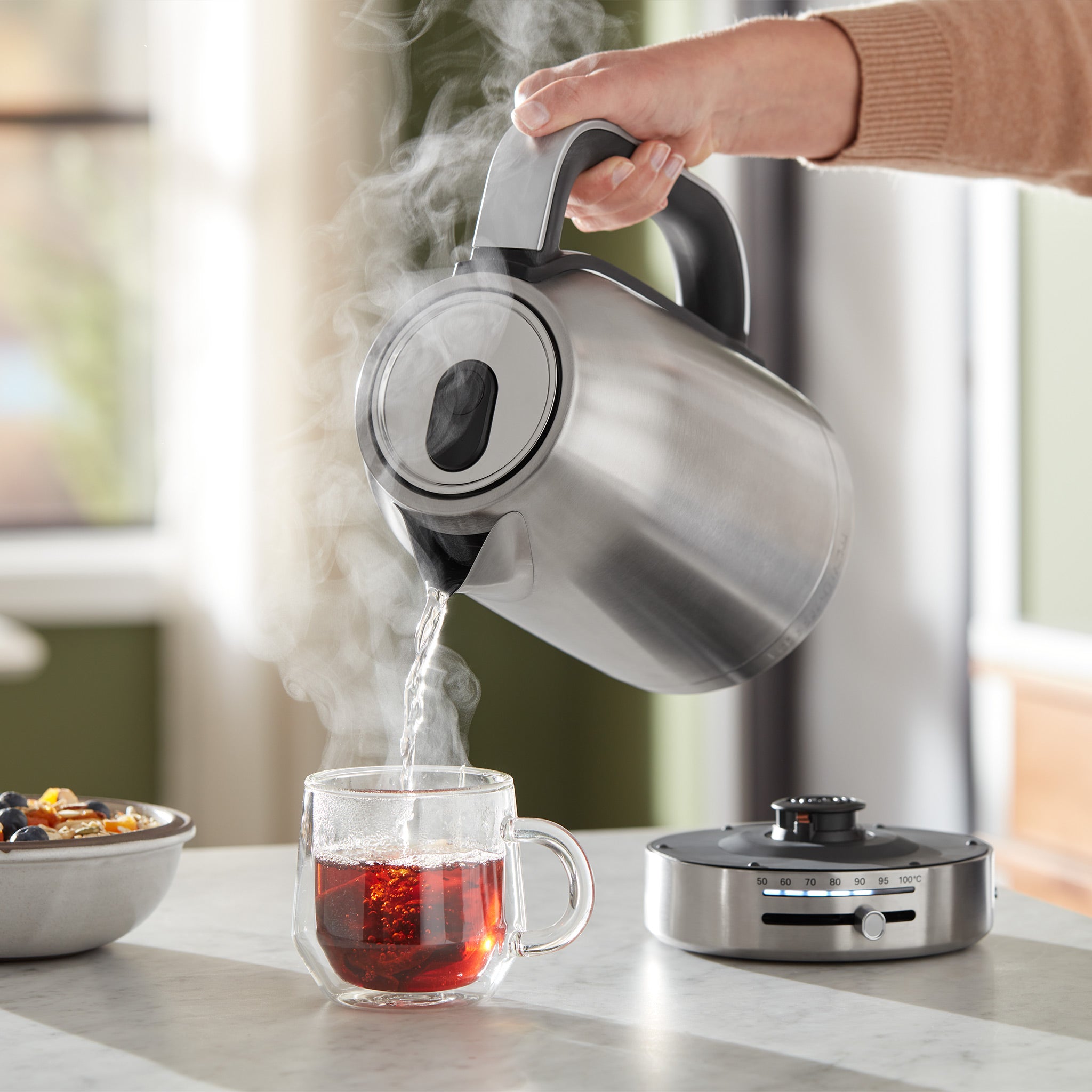 KitchenAid 1.7 l hőfokszabályzós vízforraló inox