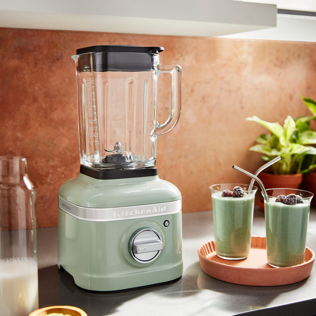 Artisan K400 1.4 l turmixgép üvegkancsóval pisztácia