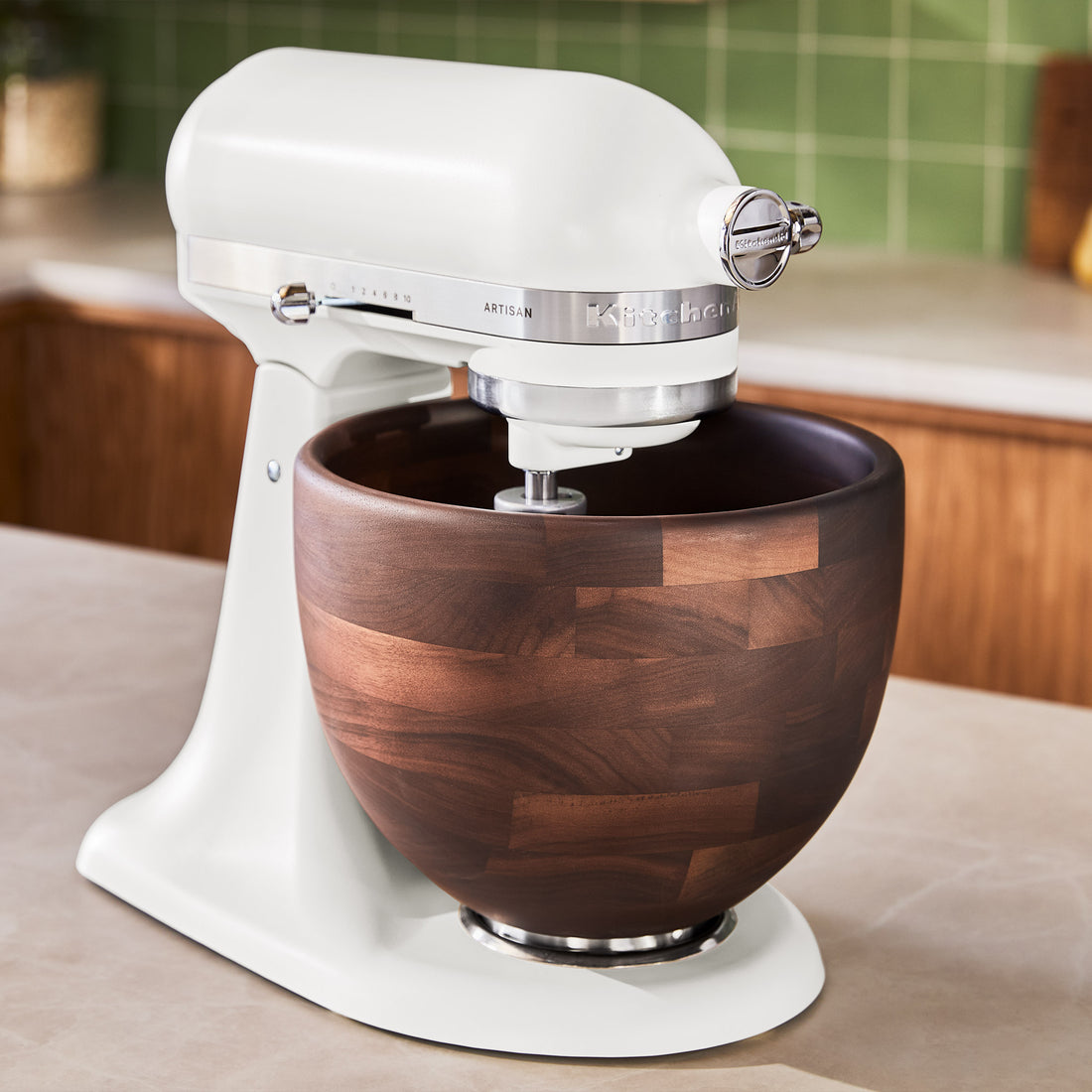 Artisan 4.7 l robotgép diófa tállal porcelánfehér